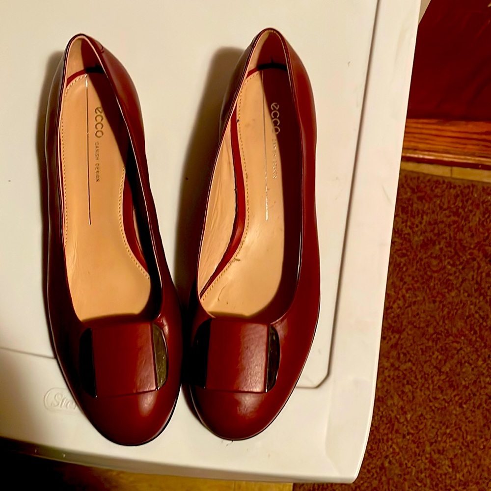Ecco slip on shoes never worn